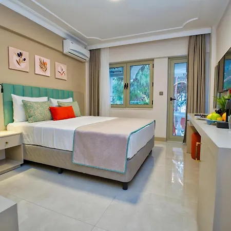 Love hotel Rose Garden Premium